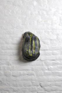 'Fire heart', 2019, cèdre, peinture, ht: 38 x 20 cm, Annabelle Hyvrier sculpture